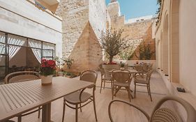Maria Rosa Suites